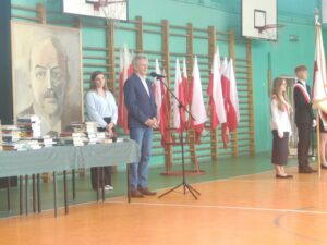 Dyrektor przemawia