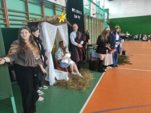 Widok sceny z jasełek