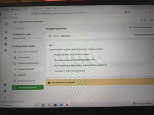Widok projektu testu sprawdzającego wiedzę z zagrożeń internetowych.